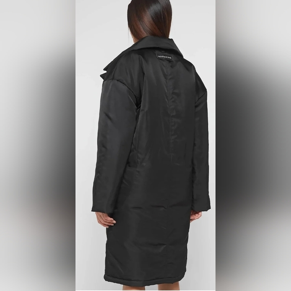 Maniere De Voir Black Puffer Jacket with Corset Detail - Picture 4 of 11